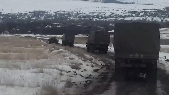 Села на передовой получили украинскую "гуманитарку" Села на передовой получили украинскую "гуманитарку"