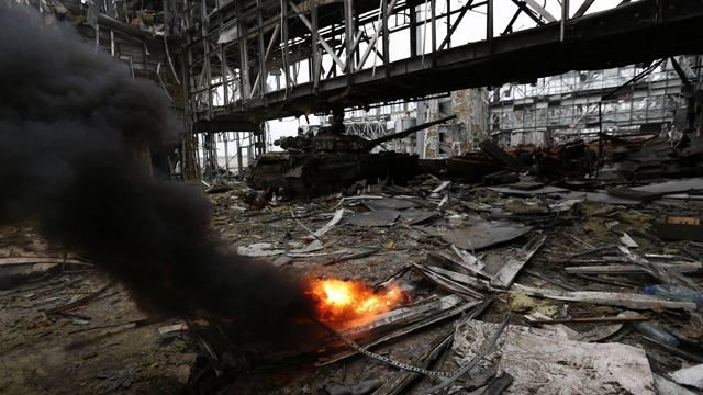 У донецькому аеропорту багато поранених українських бійців У донецькому аеропорту багато поранених українських бійців