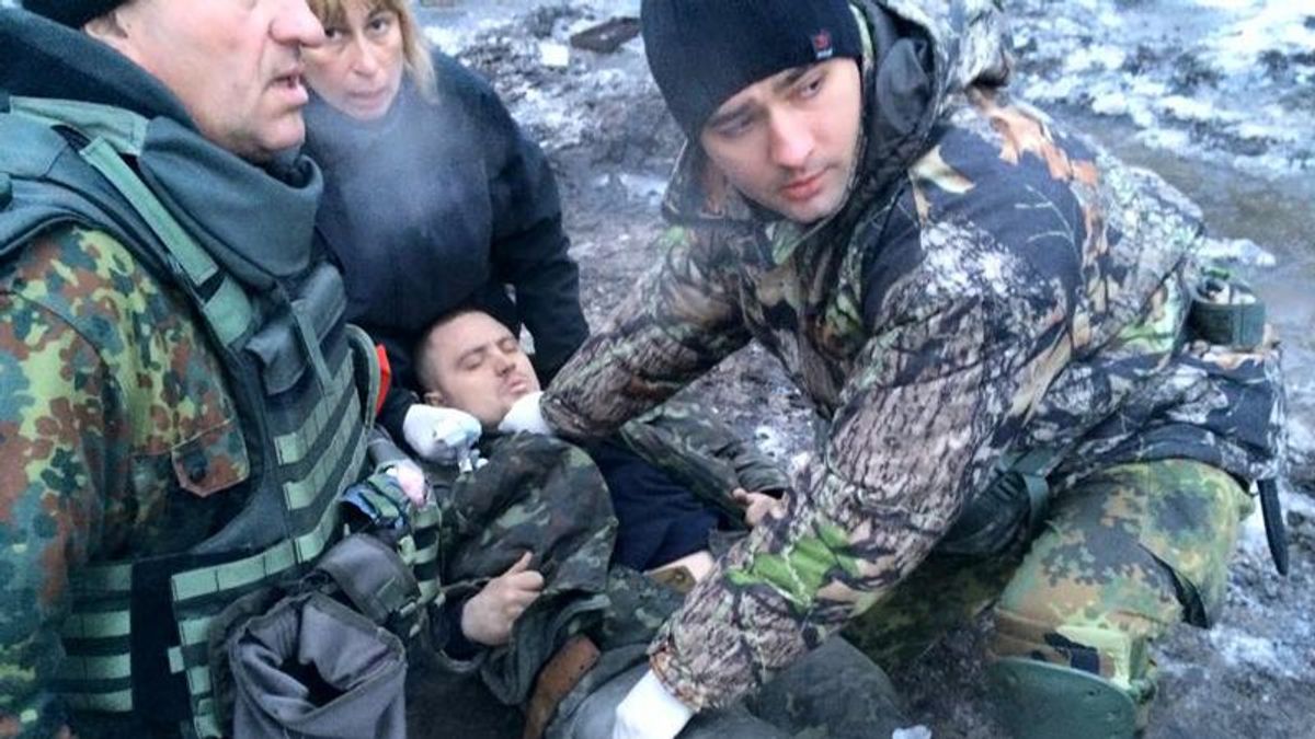 Из донецкого аэропорта вывезли 20 раненых и 2 убитых, позиции держатся — Бирюков