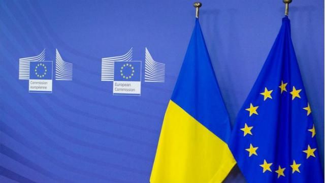 Киев призывает ЕС не отменять санкции против России, пока Москва не компенсирует убытки
