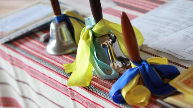 Украинским детям в Крыму не дают закончить школу, — Богуцкая