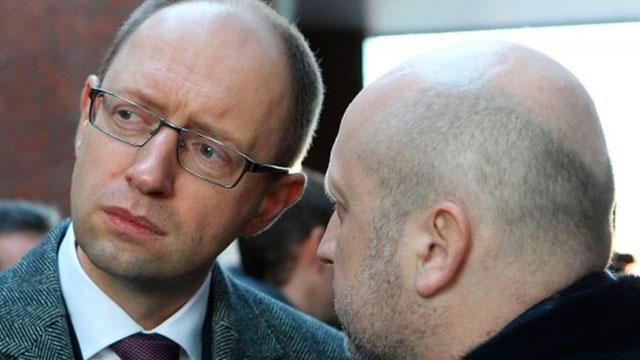 Кремль хочет избавиться Турчинова и Яценюка, — "стратег" Путина
