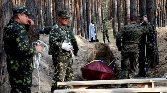 Як  встановлюють особи невідомих загиблих героїв