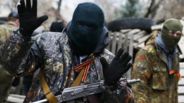 Терористи викрали оргтехніку в луганському відділенні "Райффайзен Банк Аваль"