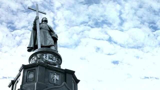 Режисер русофільського "Тараса Бульби" вже знімає фільм про хрещення Русі Режисер русофільського "Тараса Бульби" вже знімає фільм про хрещення Русі