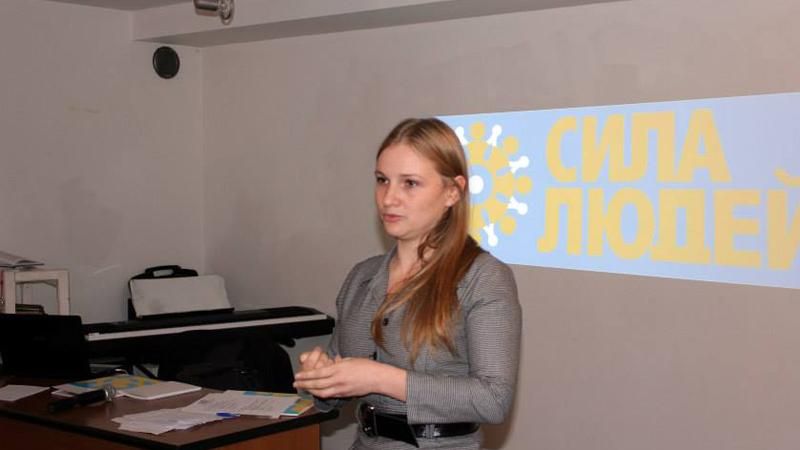 Об обеспечении "киборгов" говорим с волонтером Ольгой Решетиловой