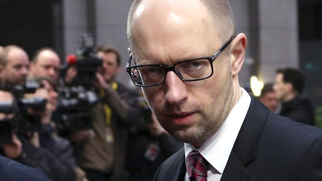 Яценюк доручив розслідувати, хто підписував з Росією скандальні контракти по електроенергії