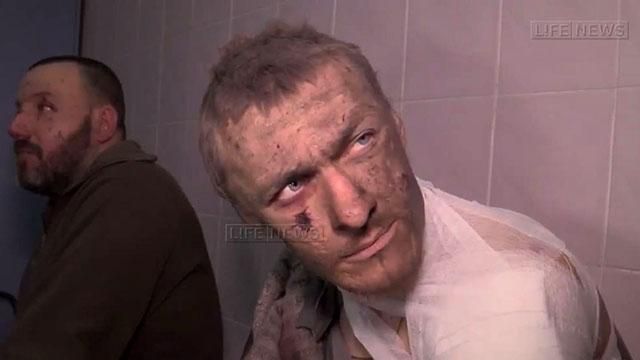 Російські журналісти допитують полонених