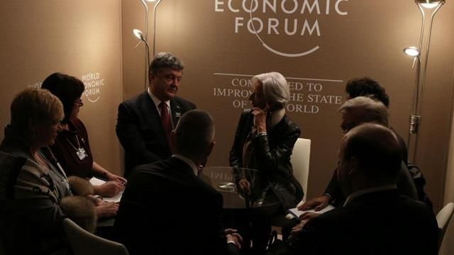Порошенко попросил директора МВФ дать Украине больше денег