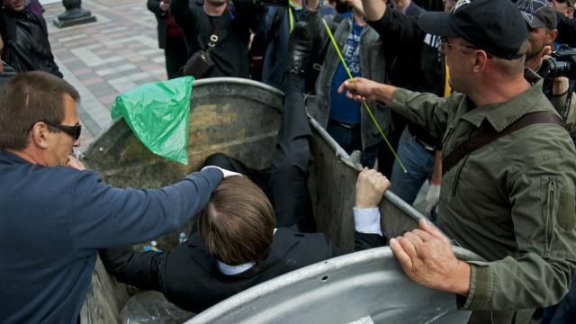 Аваков против "мусорной люстрации" Аваков против "мусорной люстрации"