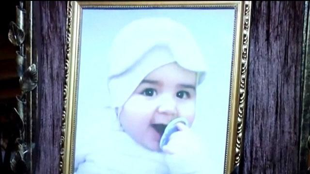 В Армении похоронили шестимесячного мальчика, который стал жертвой российского солдата В Армении похоронили шестимесячного мальчика, который стал жертвой российского солдата