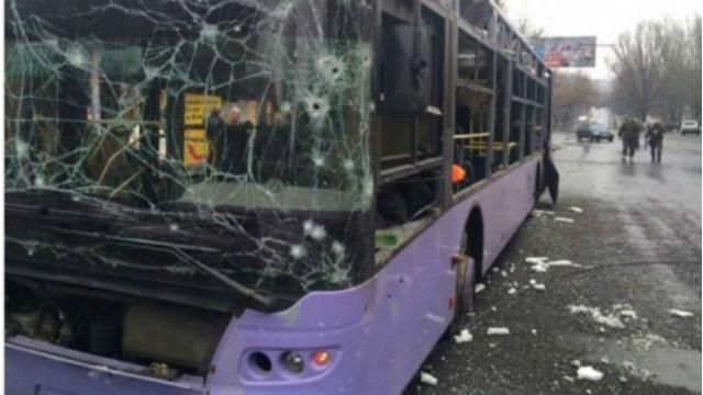 Наблюдатели ОБСЕ едут на место трагедии в Донецке Наблюдатели ОБСЕ едут на место трагедии в Донецке