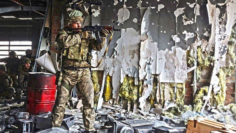 В штабе АТО объяснили, почему отступили "киборги" В штабе АТО объяснили, почему отступили "киборги"