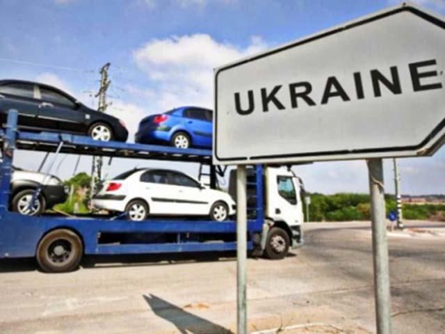 В фискальной службе рассказали сколько Украина потеряла из-за падения автоимпорта