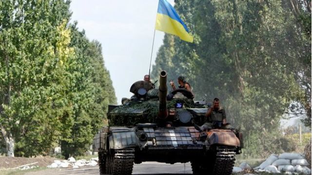 Поблизу 29 та 31 блокпостів відбулася танкова дуель Поблизу 29 та 31 блокпостів відбулася танкова дуель