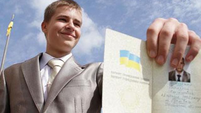 Більше половини мешканців Донецької області хочуть залишитись у складі України, — соцопитування