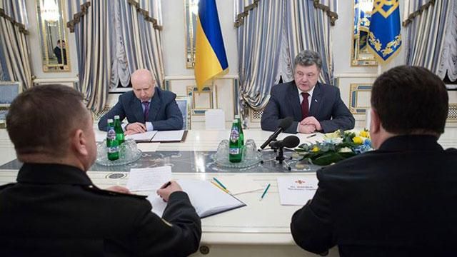 Українці знищили ряд танків противника, — Порошенко Українці знищили ряд танків противника, — Порошенко