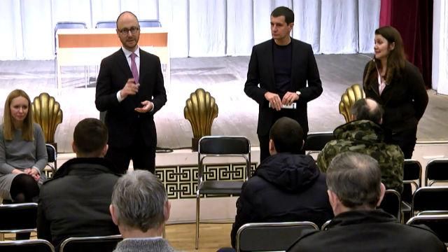 Представники "Самопомочі" проводять зустрічі з киянами Представники "Самопомочі" проводять зустрічі з киянами