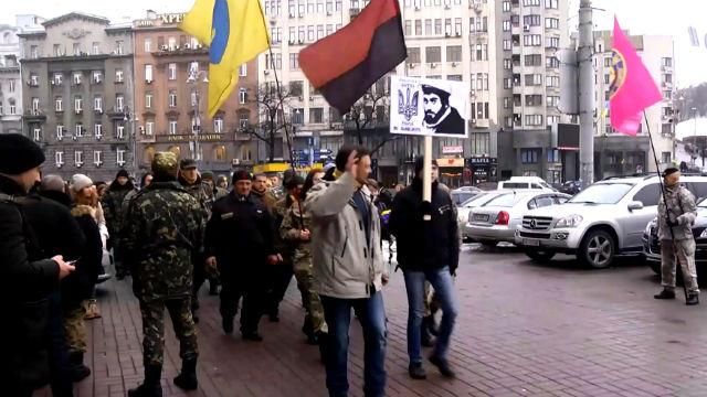 В Киеве сотники Евромайдана почтили первых жертв режима Януковича