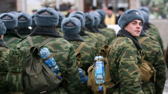 Путін відправляє на Донбас пітерських строковиків, — ЗМІ