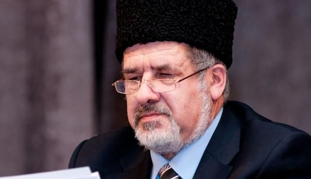 Троих членов Меджлиса не выпускают из Крыма в Украину, — Чубаров
