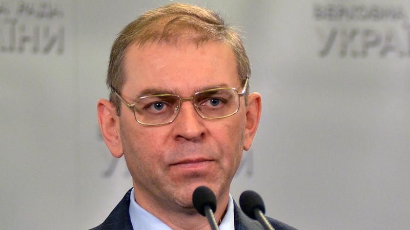 Пашинський пояснив, чому в Україні не вводиться воєнний стан Пашинський пояснив, чому в Україні не вводиться воєнний стан