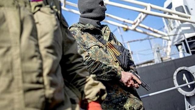 Терористи звільнили трьох полонених українців, — штаб АТО