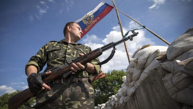 В АП мають докази, хто постачає зброю бойовикам 