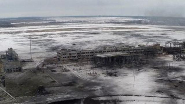 Более 200 украинских бойцов погибли в боях за донецкий аэропорт, - военный эксперт