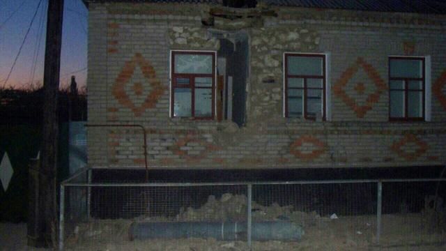 Луганск снова обстреливают Луганск снова обстреливают