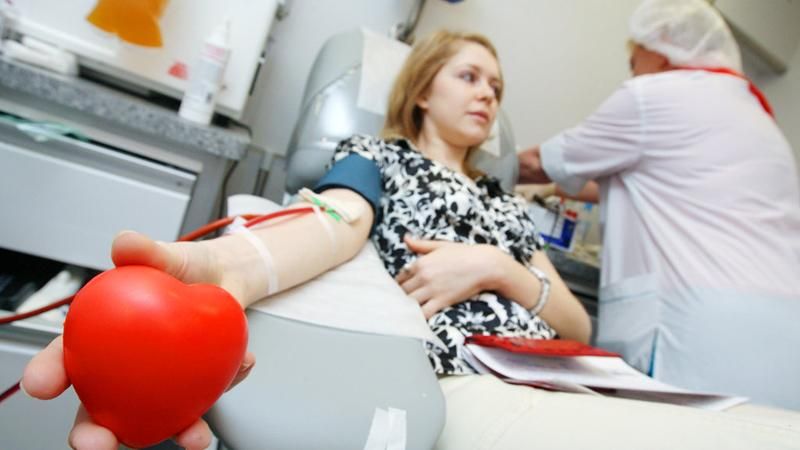 Мариупольцев призывают сдать кровь для пострадавших в результате обстрела