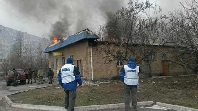 З'явилось нове відео обстріляного Маріуполя