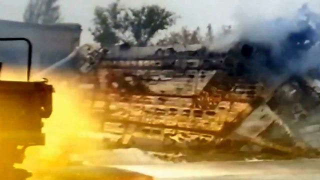 На Україну пішли війною. Минулого тижня зону АТО атакували з усіх фронтів На Україну пішли війною. Минулого тижня зону АТО атакували з усіх фронтів