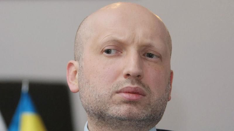 Турчинов отменил визит в Польшу из-за обстрелов Мариуполя Турчинов отменил визит в Польшу из-за обстрелов Мариуполя