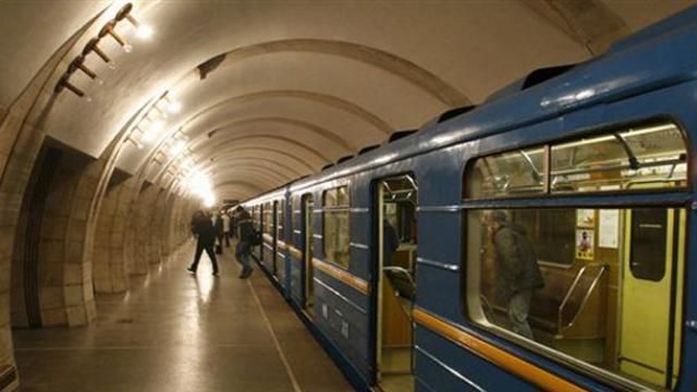 Киевское метро в 12.00 остановится в память жертв в Мариуполе