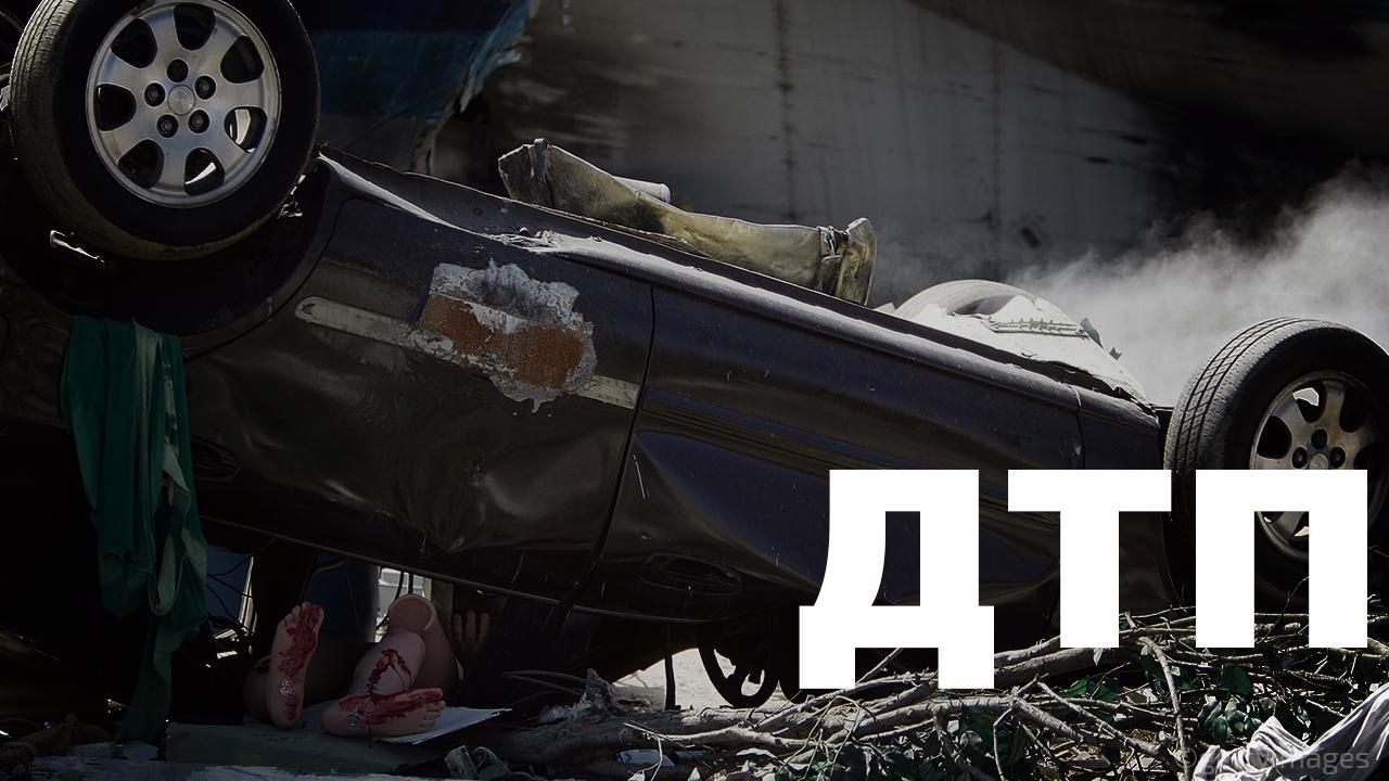Военная машина боевиков протаранила маршрутку в Луганске
