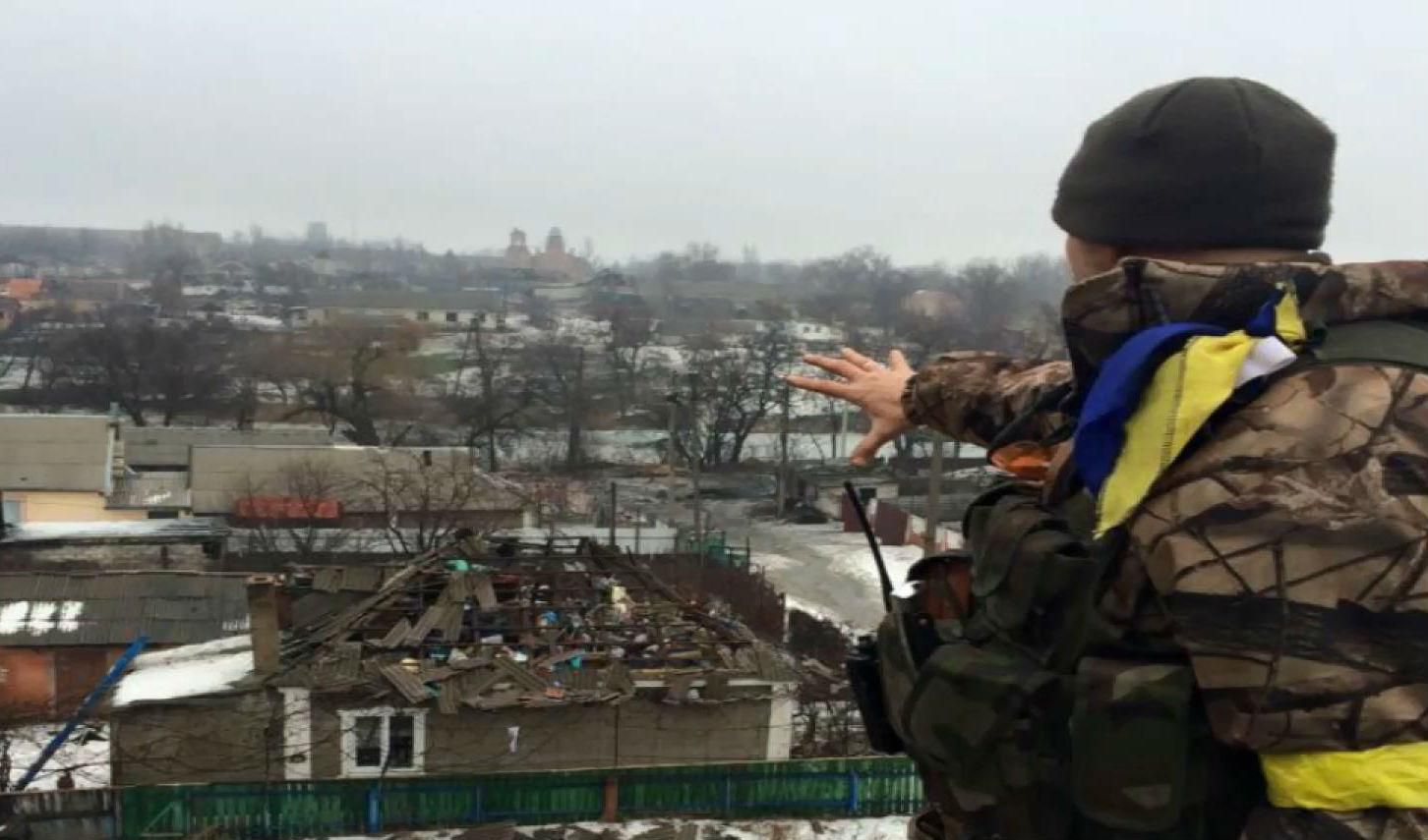 Неделя в фото. Донецк и Мариуполь под огнем, в Украине траур