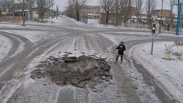 У центрі Донецька дуже сильно гримить