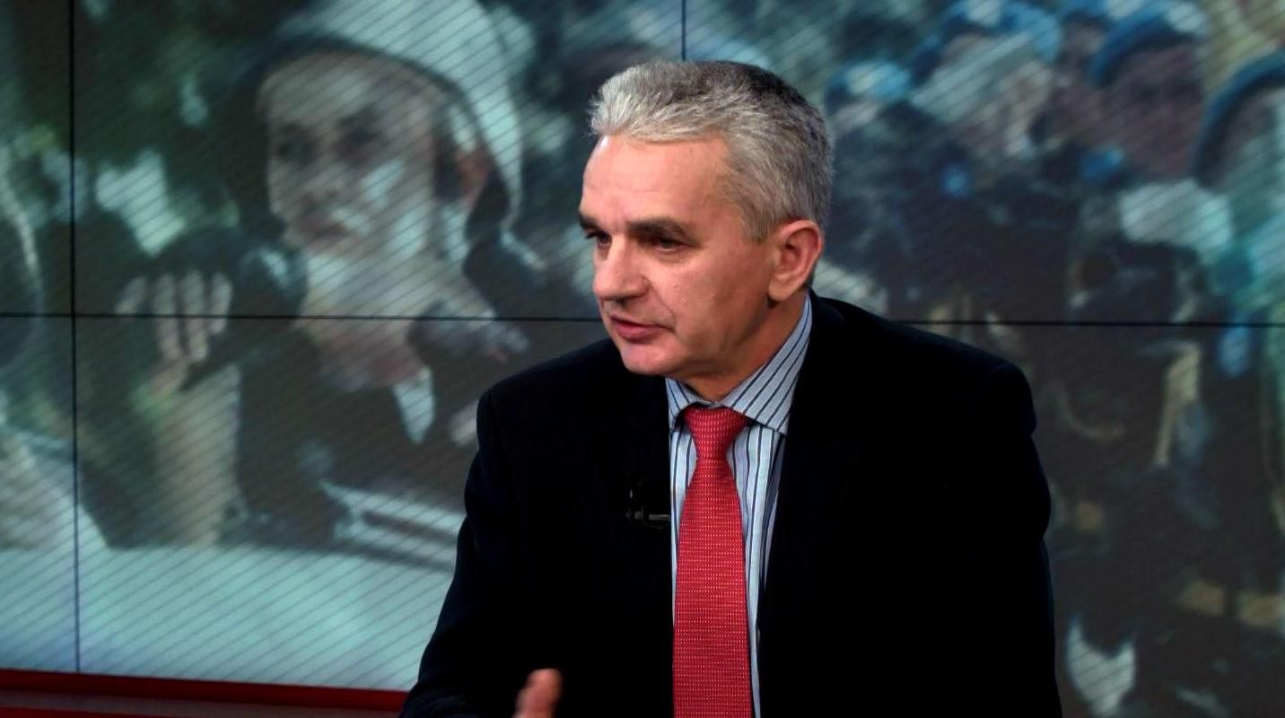 У ВР чекають, поки зайде "зелений чоловічок" і виключить мікрофон, — експерт У ВР чекають, поки зайде "зелений чоловічок" і виключить мікрофон, — експерт