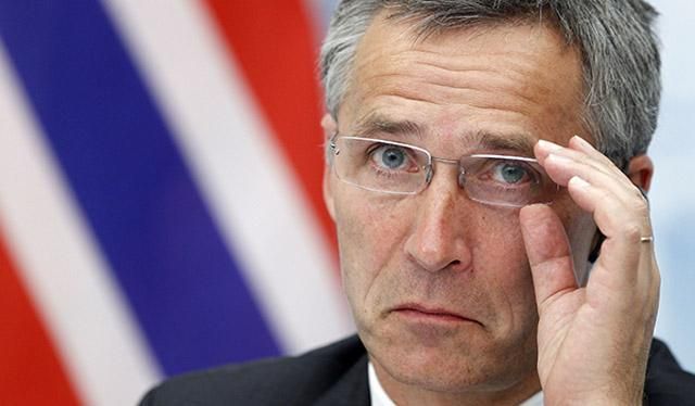 НАТО требует от России прекратить поставки оружия боевикам на Донбассе НАТО требует от России прекратить поставки оружия боевикам на Донбассе