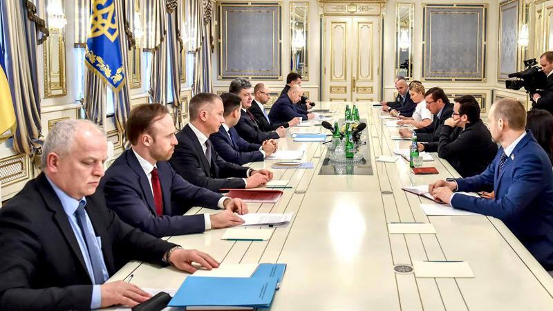 СНБО предлагает создать военно-гражданские администрации на Донбассе