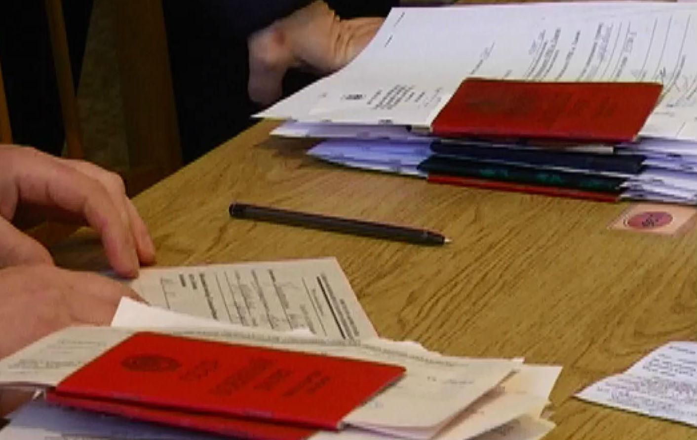 Несмотря на все старания российской пропаганды, в военных комиссариатах людно Несмотря на все старания российской пропаганды, в военных комиссариатах людно