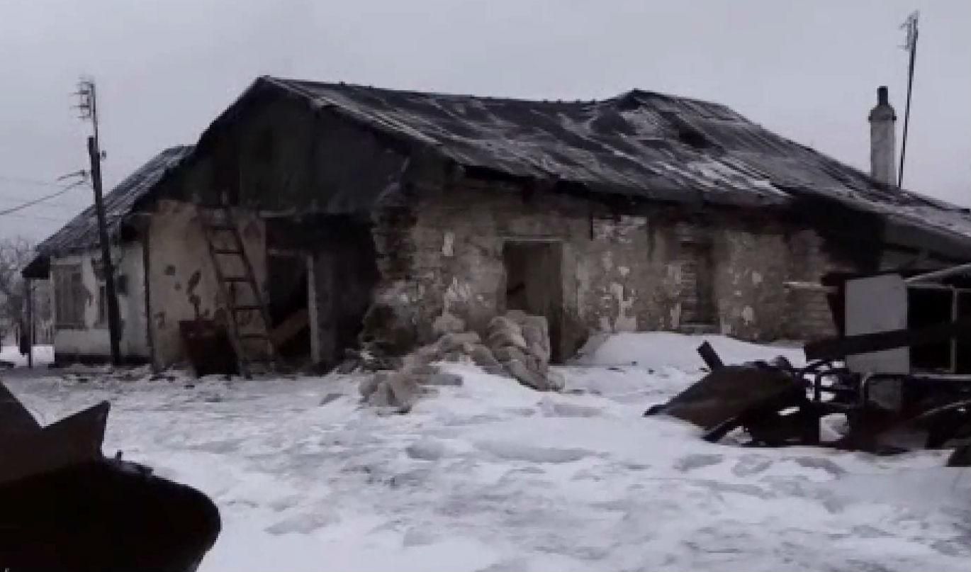 LifeNews показал боевиков, засевших в Кировске Луганской области