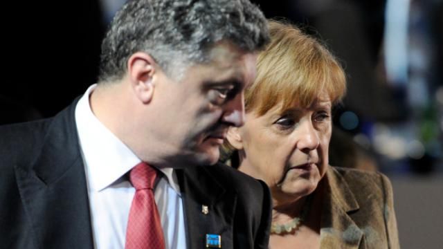 Порошенко обсудил ситуацию на Донбассе с Меркель и Олландом