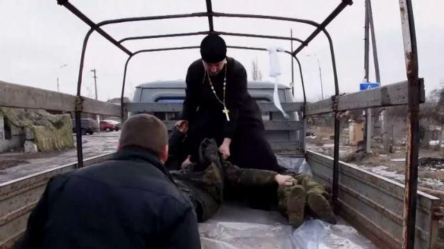 АТО сьогодні: багато загиблих серед мирних жителів, у мережі показали розташування техніки Росії АТО сьогодні: багато загиблих серед мирних жителів, у мережі показали розташування техніки Росії