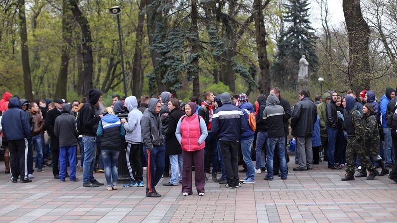 Миколаївська прокуратура зацікавилась організаторами виїзду "тітушок" на Майдан Миколаївська прокуратура зацікавилась організаторами виїзду "тітушок" на Майдан