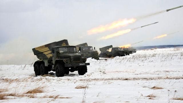 Боевики свозят под Дебальцево "Грады" и "Гвоздики" Боевики свозят под Дебальцево "Грады" и "Гвоздики"