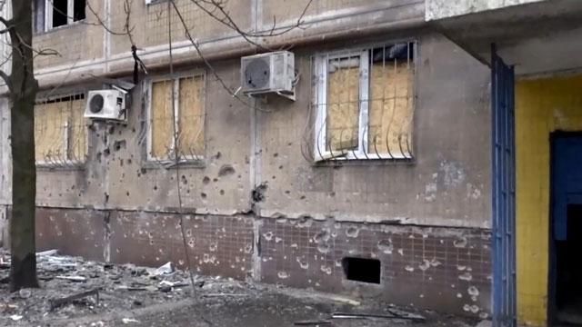 Дончане прячутся в бомбоубежищах времен "холодной войны" Дончане прячутся в бомбоубежищах времен "холодной войны"