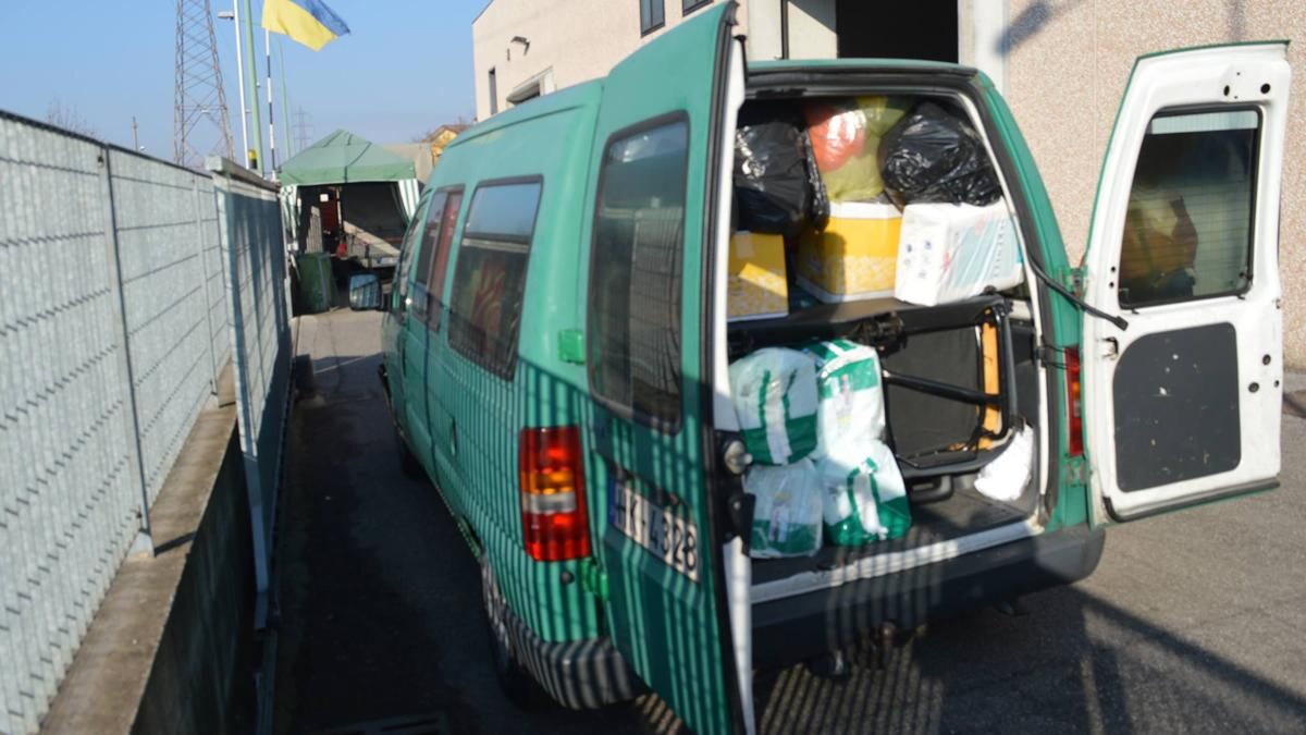 Украинская диаспора Италии передала нашим бойцам автомобиль и помощь