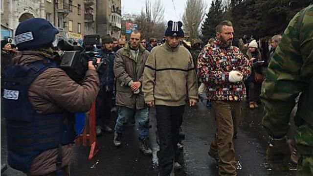 Терористи "ДНР" хочуть обмінюватися полоненими  у форматі "військові на військових" 
